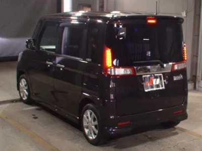 Suzuki Spacia