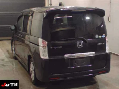 Honda STEPWGN SPADA