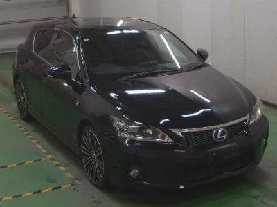 Lexus CT200h