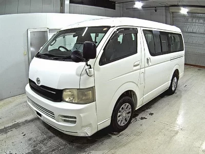 TOYOTA HIACE WAGON