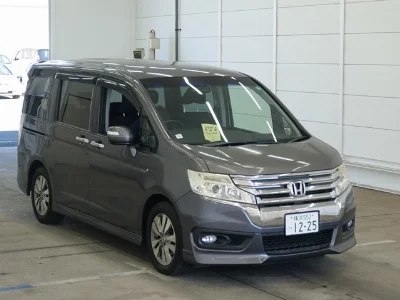 Honda STEPWGN SPADA