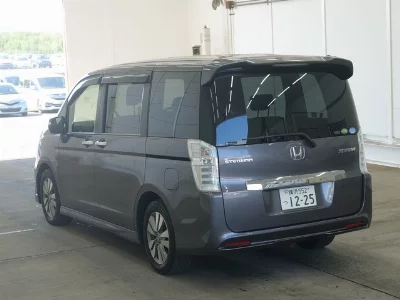 Honda STEPWGN SPADA