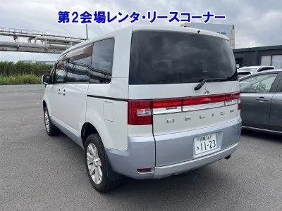 Mitsubishi DELICA D5