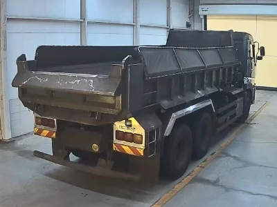 NISSAN UD