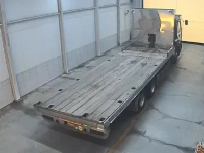 NISSAN UD