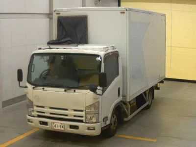 Isuzu Elf