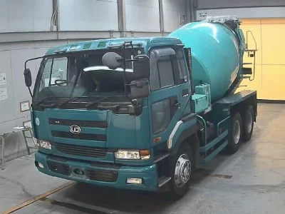 NISSAN UD