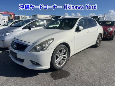 NISSAN SKYLINE