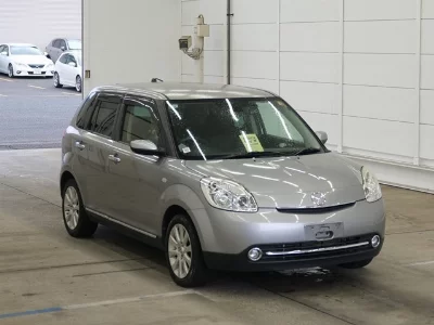 Mazda Verisa