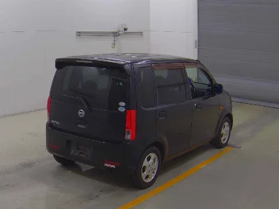Nissan Otti