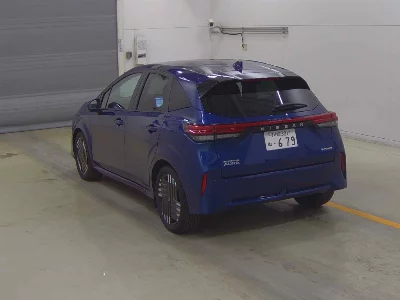 NISSAN AURA