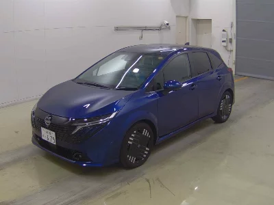 NISSAN AURA