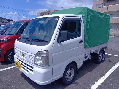 Nissan NT100 Clipper