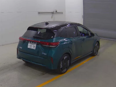 NISSAN AURA