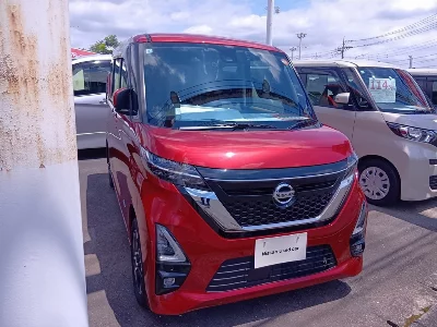 NISSAN ROOX