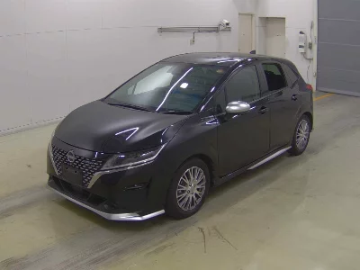 Nissan Aura