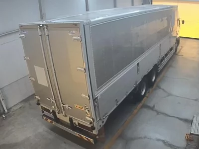 NISSAN UD