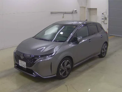 NISSAN AURA
