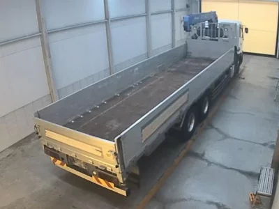 NISSAN UD