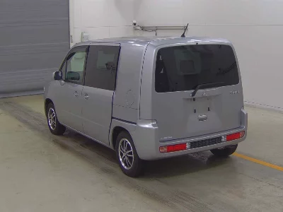Honda Mobilio Spike