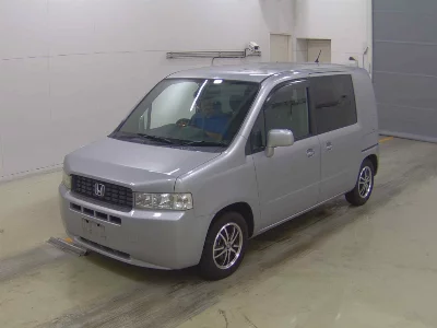 Honda Mobilio Spike