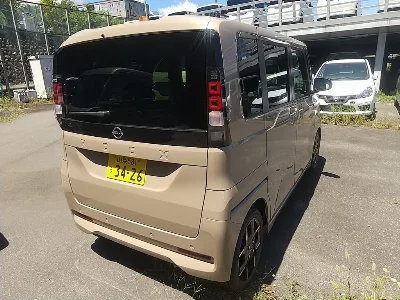 NISSAN ROOX