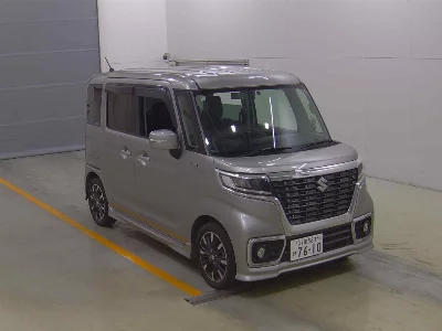 Suzuki Spacia Custom
