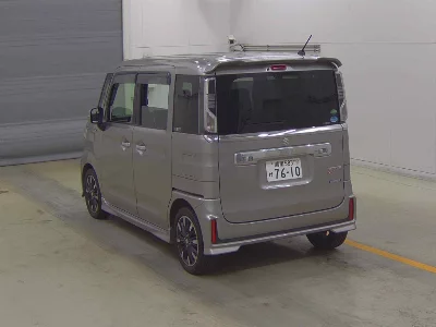 Suzuki Spacia Custom