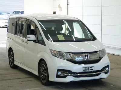 Honda STEPWGN SPADA