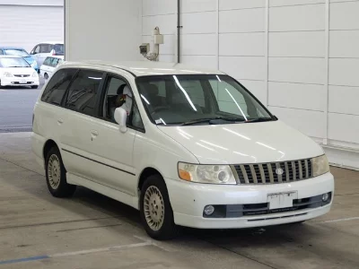 Nissan Bassara