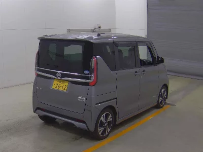 NISSAN ROOX
