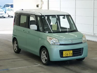 Suzuki Spacia