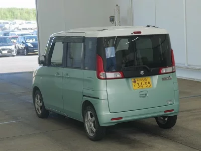 Suzuki Spacia
