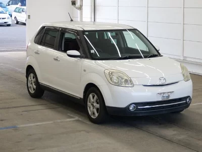Mazda Verisa