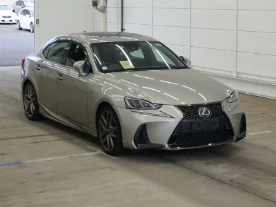 Lexus IS350
