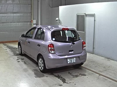 Nissan March
