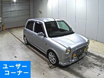 Daihatsu Mira Gino