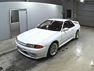 NISSAN SKYLINE