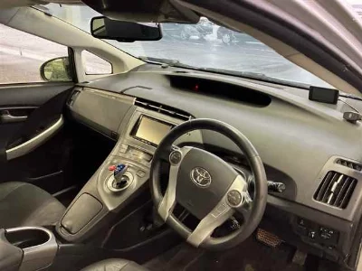 Toyota Prius PHV