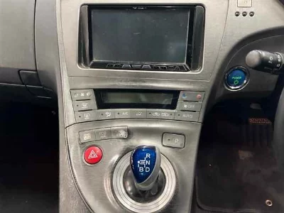 Toyota Prius PHV
