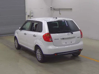 Mazda Verisa