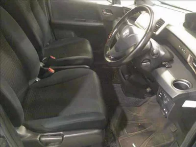 Honda Freed Spike