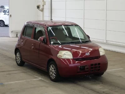 Daihatsu Esse