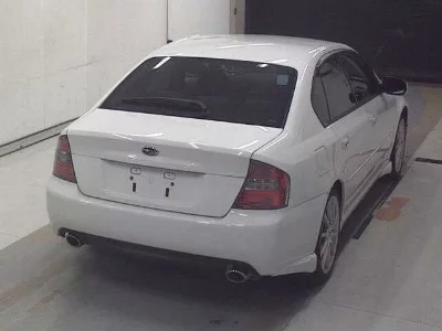 Subaru Legacy B4