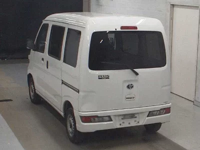 Toyota Pixis Van