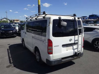 Toyota HiAce Van