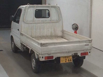 Mazda Scrum Truck