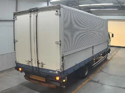 Mitsubishi FUSO FIGHTER