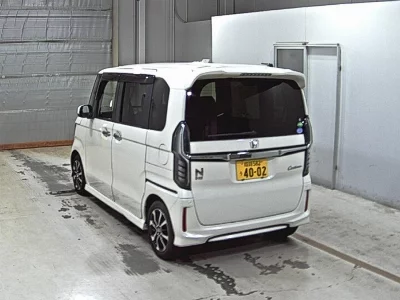 Honda N BOX CUSTOM