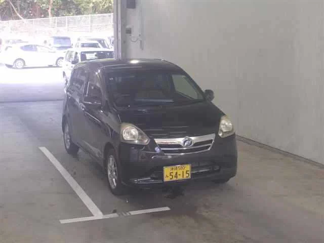 Daihatsu Mira e:S  с аукциона в Японии